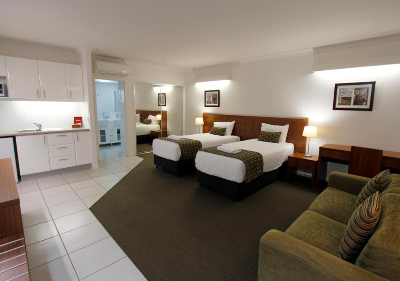 Chinchilla Downtown Motor Inn Ngoại thất bức ảnh
