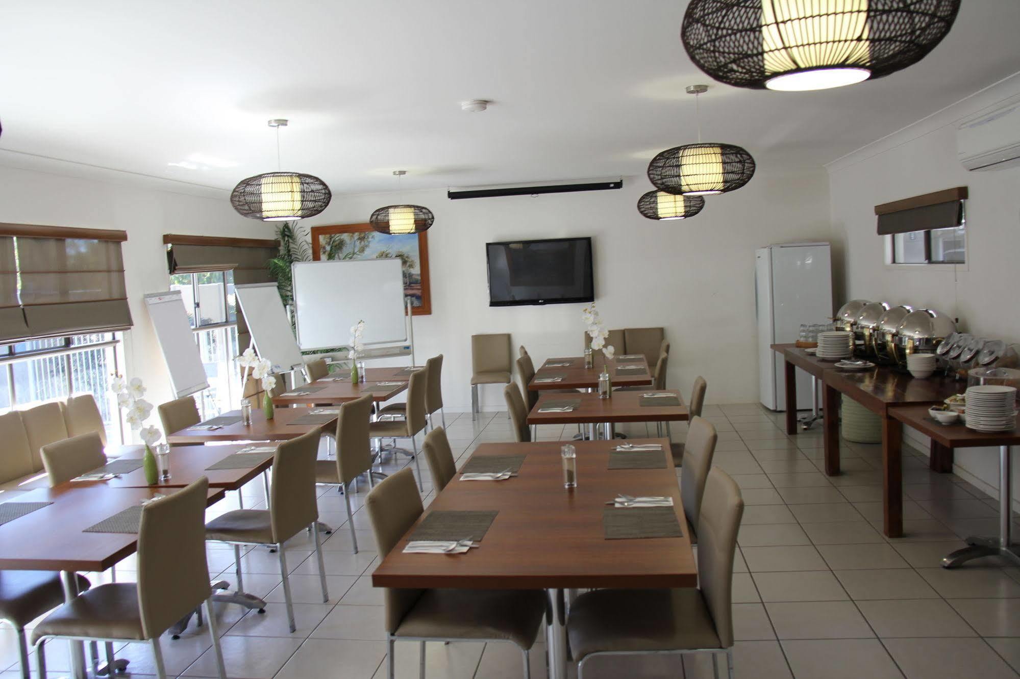 Chinchilla Downtown Motor Inn Ngoại thất bức ảnh