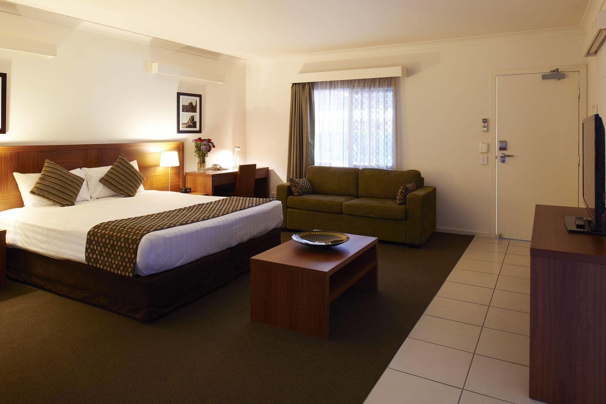 Chinchilla Downtown Motor Inn Ngoại thất bức ảnh